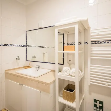 Casa Dos Azulejos *